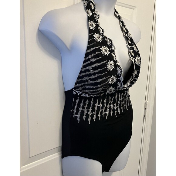 Gottex Size 12 Black‎ One-Piece SwimSuit Embroidered Plunge Halter Women’s - Picture 3 of 6